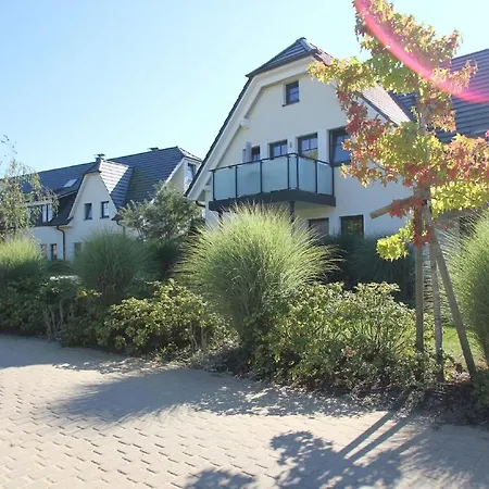 Apartment Rex Rugia: Beachfront With Terrace And Access